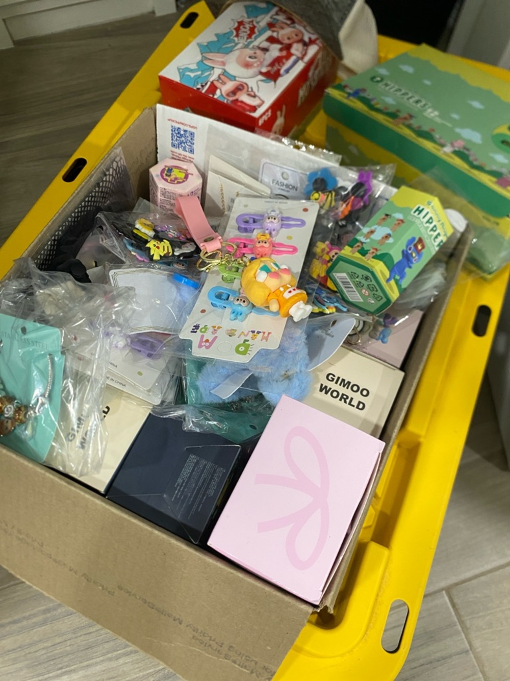 Assorted Kids Toy Keychains and Clips - Pink/Blue Mystery box bundle 10 pieces